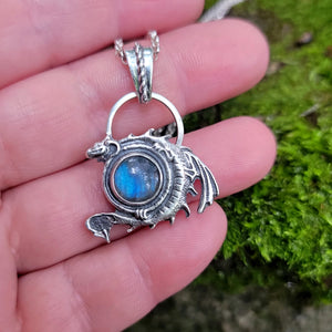 House of Dragons Labradorite Pendant in Sterling Silver