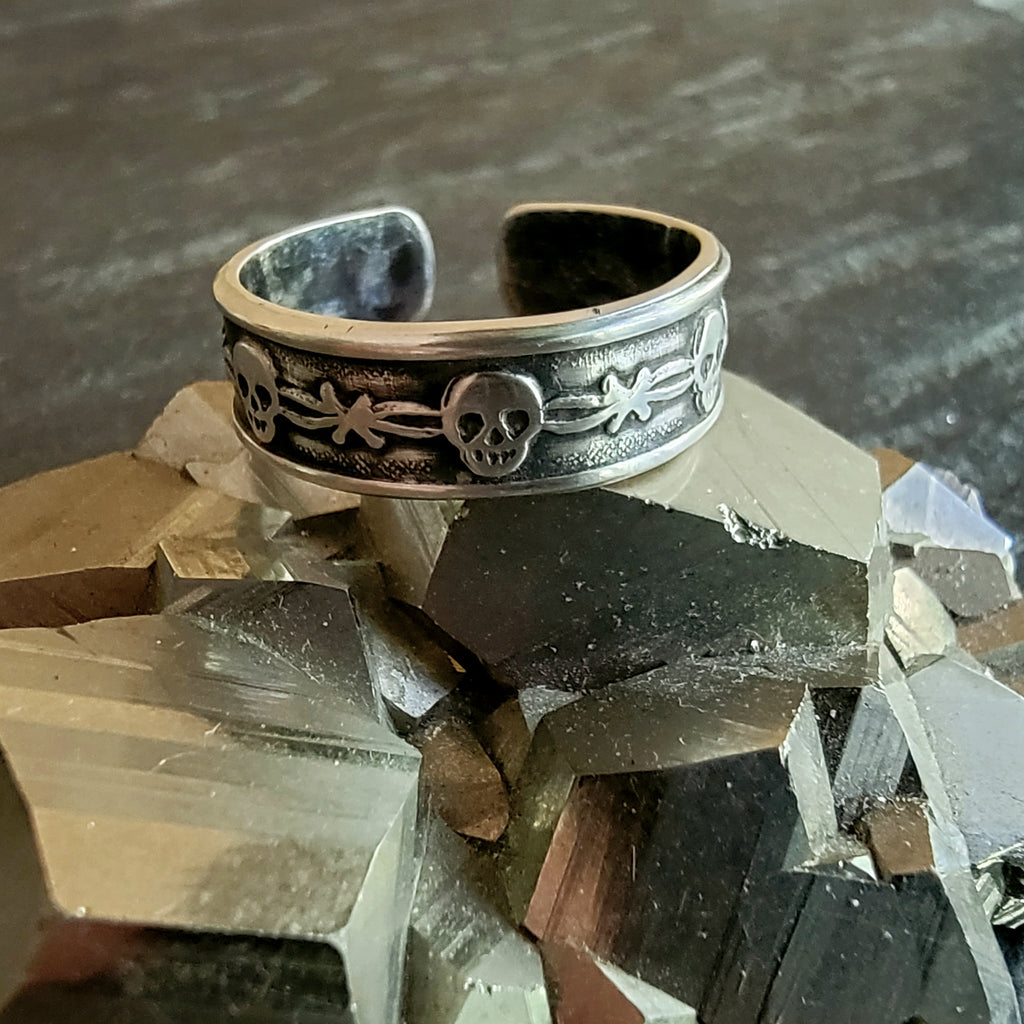 Barbed Skulls Adjustable Ring in Sterling Silver